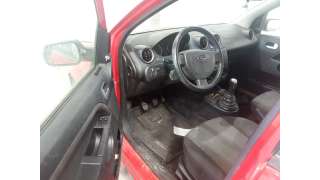 ford fiesta (cbk) 2001-2008 del año 2004