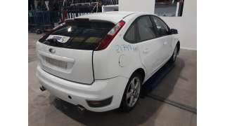 ford focus berlina (cap) 2004-2007 del año 2006