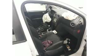 ford focus berlina (cap) 2004-2007 del año 2006