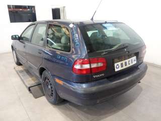 volvo v40 familiar 1995-2005 del año 2001
