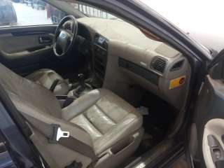 volvo v40 familiar 1995-2005 del año 2001