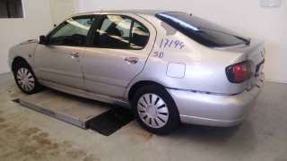 nissan primera berlina (p11) 1999-2002 del año 2001