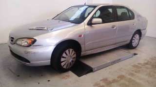 nissan primera berlina (p11) 1999-2002 del año 2001