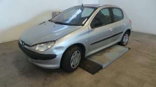 peugeot 206 berlina 1998-2010 del año 2002
