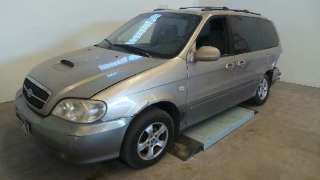 kia carnival ii 2001-2006 del año 2003