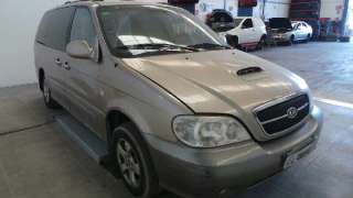 kia carnival ii 2001-2006 del año 2003