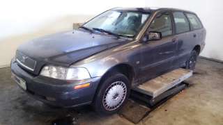volvo v40 familiar 1995-2005 del año 2002