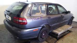 volvo v40 familiar 1995-2005 del año 2002
