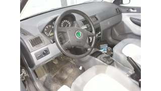 skoda fabia (6y2/6y3) 1999-2007 del año 2004