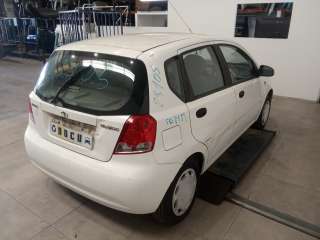 chevrolet kalos 2005-2009 del año 2004