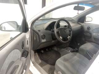 chevrolet kalos 2005-2009 del año 2004