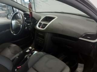 peugeot 207 2006-2012 del año 2010