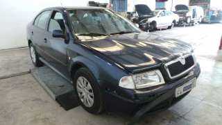 skoda octavia berlina (1u2) 1997-1998 del año 2000