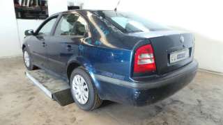 skoda octavia berlina (1u2) 1997-1998 del año 2000