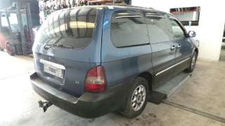 kia carnival 1999-2001 del año 2001