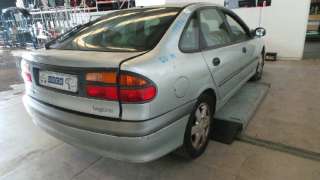 renault laguna (b56) 1998-2001 del año 2000