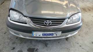 toyota avensis berlina (t 22) 1997-2003 del año 2001