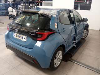 toyota yaris (xp21) 2020- del año 2022