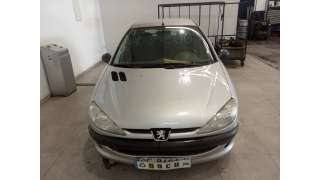 peugeot 206 berlina 1998-2010 del año 2000