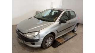 peugeot 206 berlina 1998-2010 del año 2000