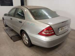 mercedes-benz clase c (w203) berlina 2000-2007 del año 2003 2