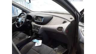 nissan almera tino (v10m) 2000-2006 del año 2005