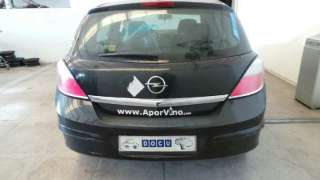 opel astra h berlina 2004-2007 del año 2005