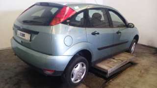 ford focus berlina (cak) 1998-2004 del año 2001