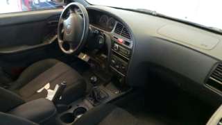 hyundai elantra (xd) 2000-2008 del año 2001
