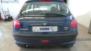 peugeot 206 berlina 1998-2010 del año 1999