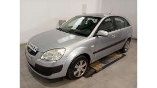 kia rio 2005-2012 del año 2005