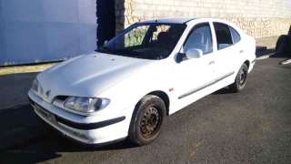 renault megane i berlina hatchback (ba0) 1995-1999 del año 1998