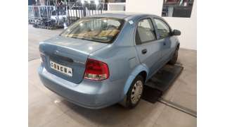 daewoo kalos 2002-2004 del año 2004