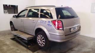 opel astra h caravan 2004-2007 del año 2004
