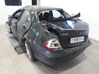 mercedes-benz clase c (w203) berlina 2000-2007 del año 2006