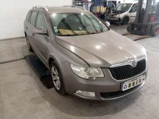 skoda superb combi (3t5) 2009-2015 del año 2010
