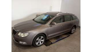 skoda superb combi (3t5) 2009-2015 del año 2010