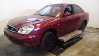daewoo nubira berlina 1997-2004 del año 1999