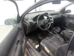 peugeot 206 berlina 1998-2010 del año 2006 2
