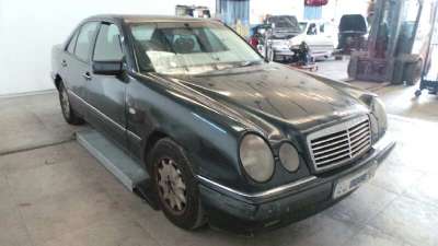 mercedes-benz clase e (w210) berlina diesel 1995-2002 del año 2000