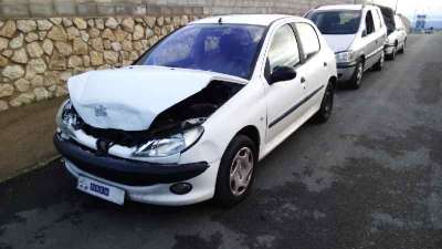 peugeot 206 berlina 1998-2010 del año 2002