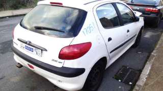 peugeot 206 berlina 1998-2010 del año 2002