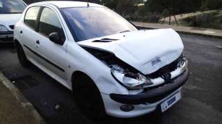 peugeot 206 berlina 1998-2010 del año 2002