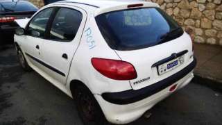 peugeot 206 berlina 1998-2010 del año 2002