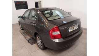 kia cerato 2004-2007 del año 2006