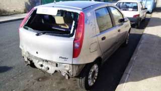 fiat punto berlina (188) 2002-2003 del año 2002