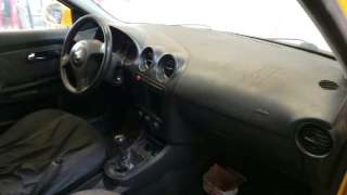 seat ibiza (6l1) 2001-2009 del año 2003