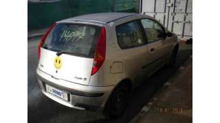 fiat punto berlina (188) 1999-2002 del año 2001