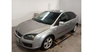 ford focus berlina (cap) 2004-2007 del año 2005