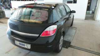 opel astra h berlina 2004-2007 del año 2005